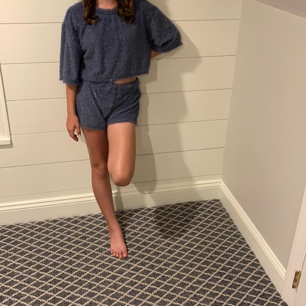 Selling a blue teddy bear two piece outfit